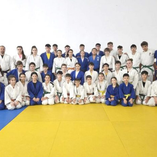 Sportivii de la CSM-CFR-CSS Ploiești, instruiți de antrenorul japonez Dan Matsumoto