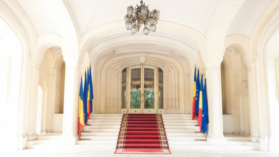 REPER depune proiect în Parlament: Limitarea candidaturilor foștilor demnitari PCR și colaboratorilor Securității la președinție