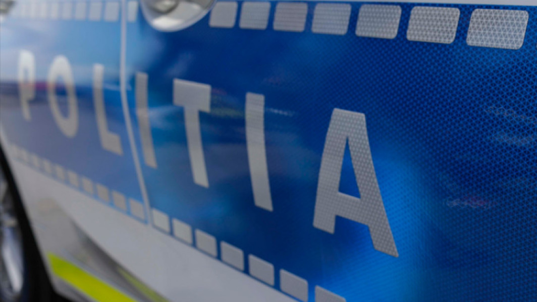 Gorjeanca de 20 de ani, găsită moartă în baie