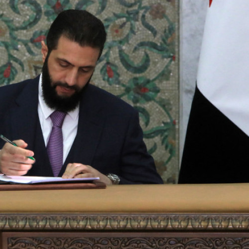 Ahmad al-Shareh semnează declarația constituțională în Siria