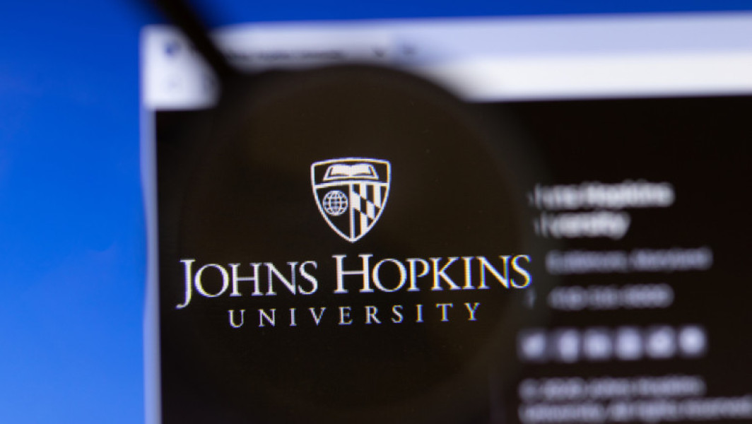 Universitatea Johns Hopkins anunță reducerea a peste 2.000 de posturi din cauza tăierilor bugetare