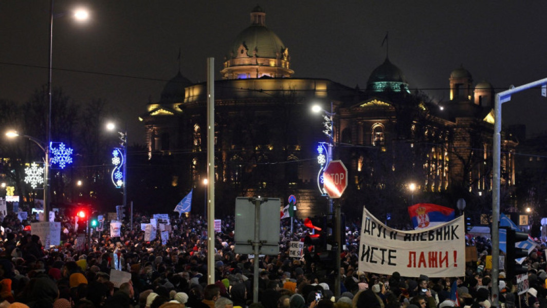 Proteste masive în Serbia înaintea mitingului antiguvernamental