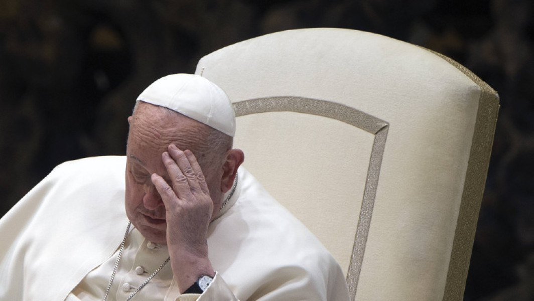 Papa Francisc a fost fotografiat pentru prima dată după internarea în spital