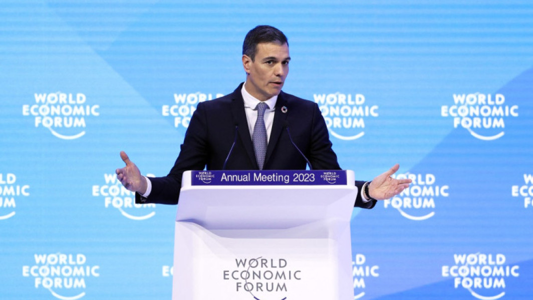 Pedro Sanchez comparat cu Franco de noul șef al ziarului El Pais