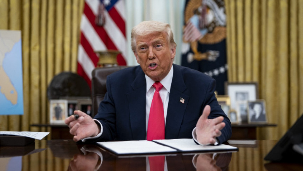Judecătoarea federală suspendă decretul lui Trump privind interzicerea transsexualilor în armată