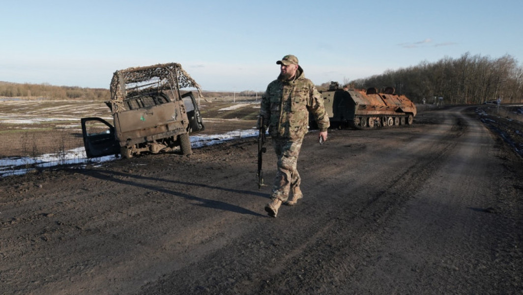 Justiția rusă condamnă cinci militari ucraineni la pedepse mari