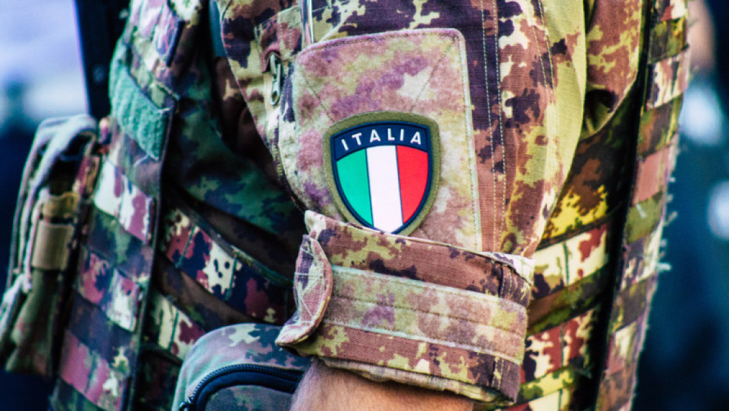 Italia ia în considerare întărirea armatei cu 40.000 de militari