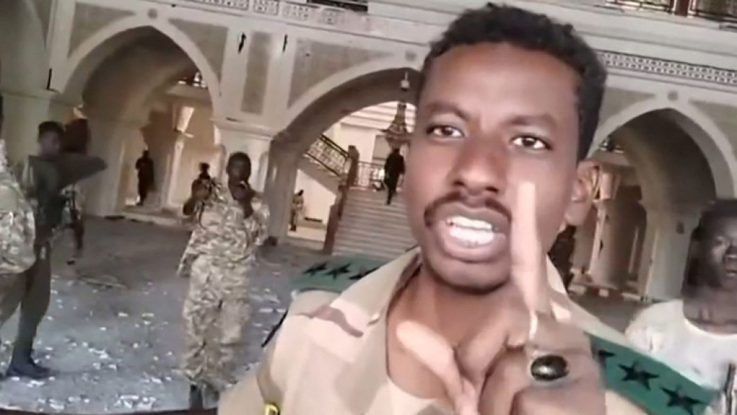 Ce se întâmplă în Sudan: armata afirmă că deține controlul asupra palatului prezidențial din Khartoum. Lupte cu forțele paramilitare