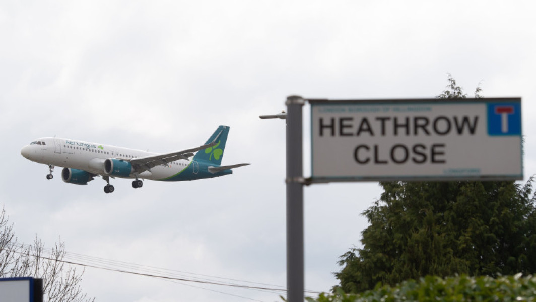Incendiu la substația electrică a aeroportului Heathrow provoacă haos