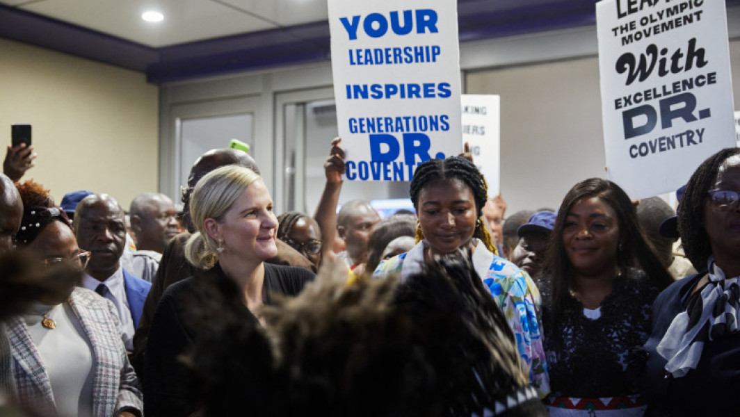 Kirsty Coventry, primită ca o eroină în Zimbabwe după alegerea sa la CIO