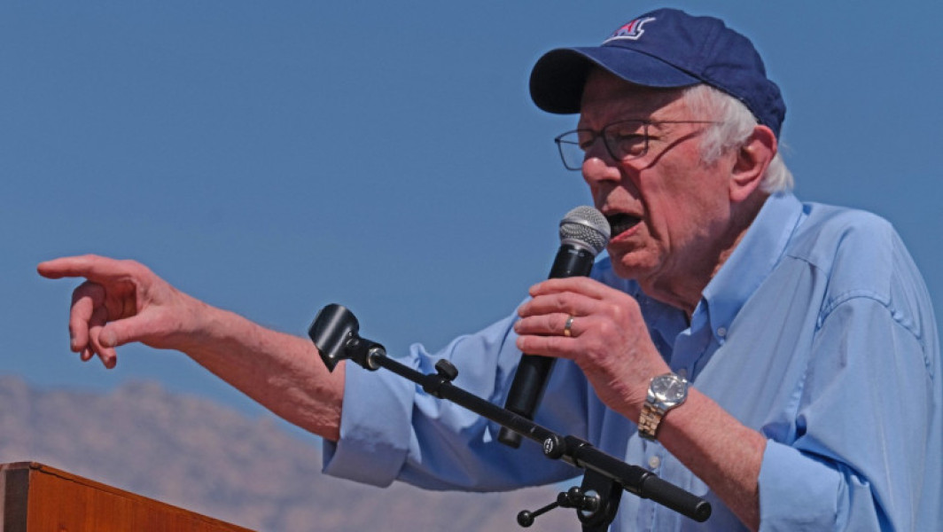 Bernie Sanders acuză pe Donald Trump de criza constituțională din SUA