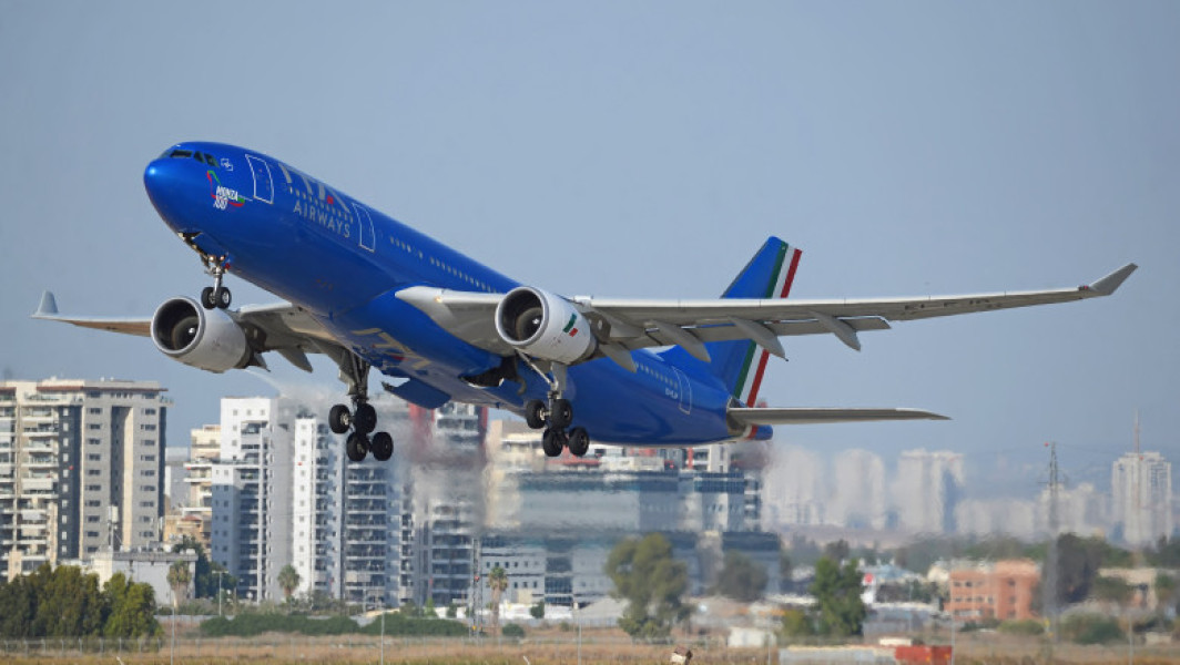 Avion Ita Airways deviază din cauza rachetelor în Tel Aviv