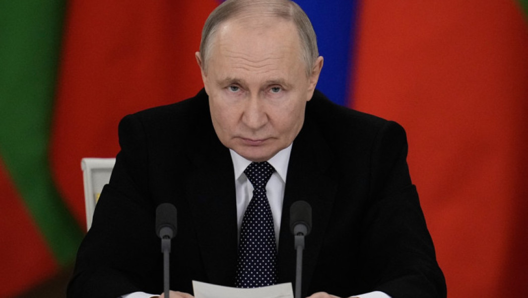 Vladimir Putin sugerează o administrație temporară pentru Ucraina