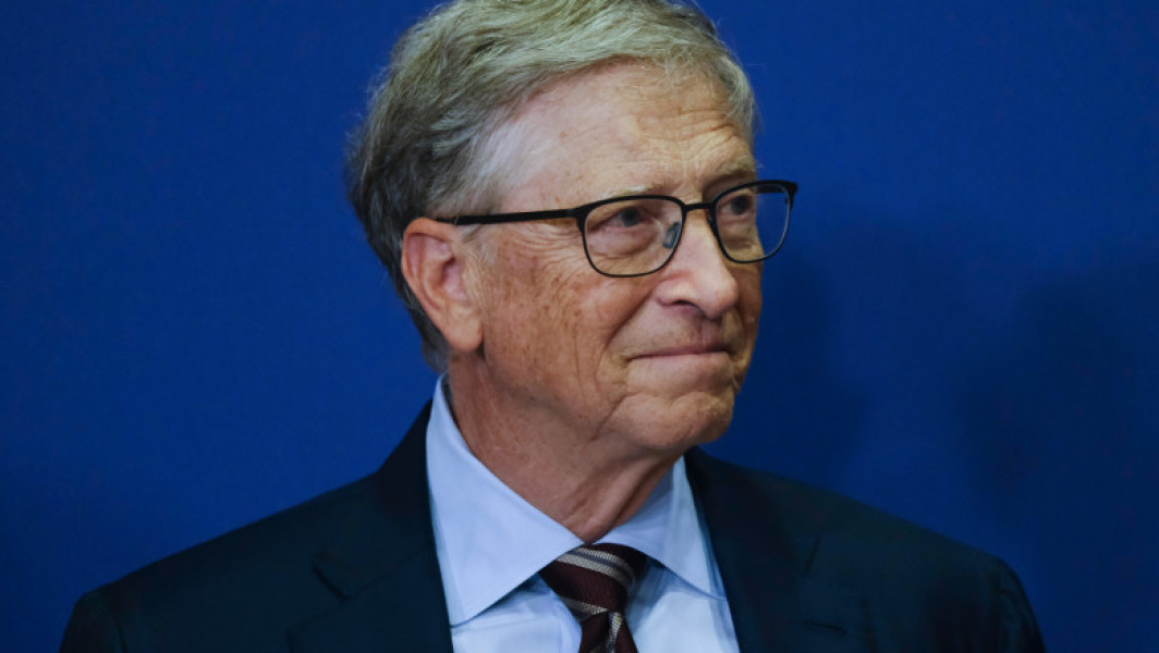 Bill Gates prezice un viitor al muncii dominat de inteligenta artificiala