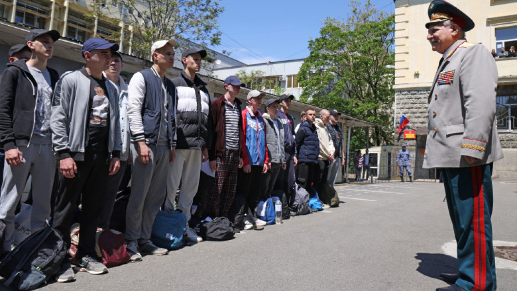 Putin ordonă recrutarea a 160.000 de tineri