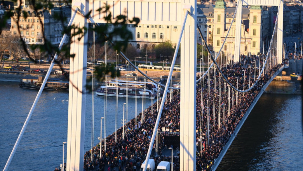 Guvernul Ungariei vrea să interzică blocarea podurilor de către protestatari