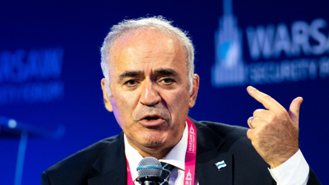 Gari Kasparov trage un semnal de alarmă pentru democrația americană