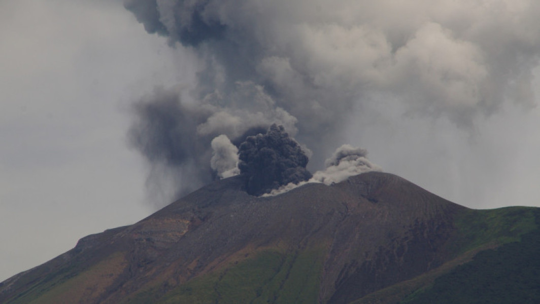 Eruptie a vulcanului Kanlaon in Filipine, Ministerul Afacerilor Externe avertizeaza cetatenii romani