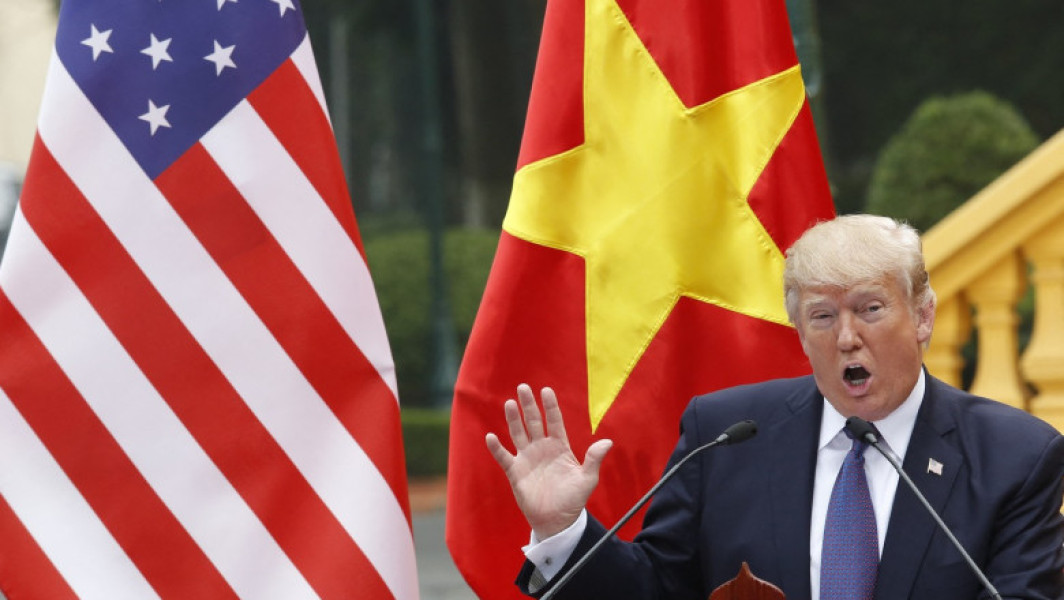 Donald Trump afirmă că China caută disperat un acord tarifar