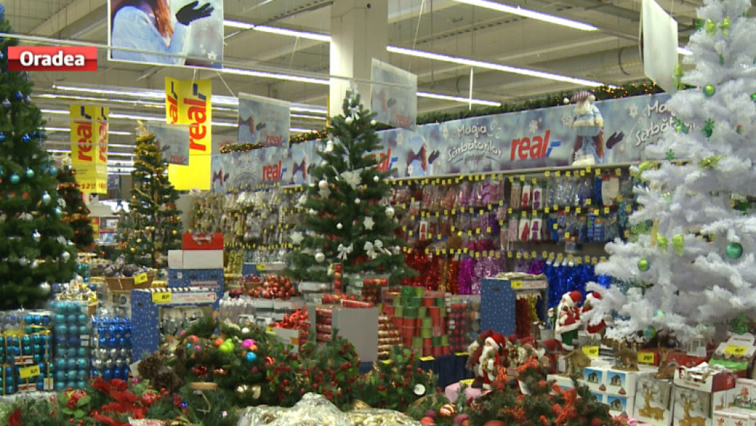 Tarifele impuse Chinei afectează producția de decorațiuni de Crăciun în SUA