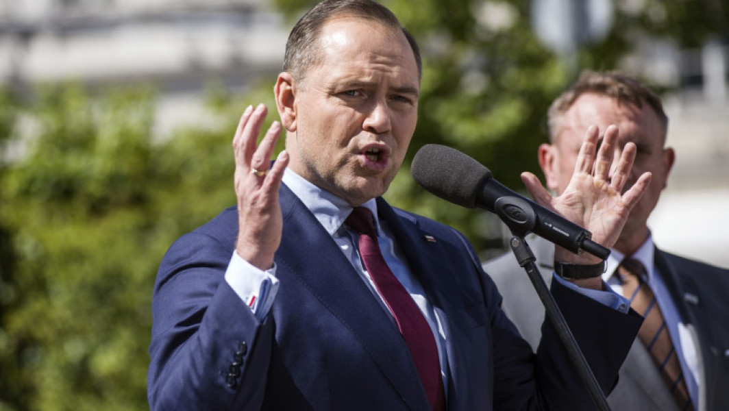 Karol Nawrocki acceptă cererile liderului partidului anti-ucrainean