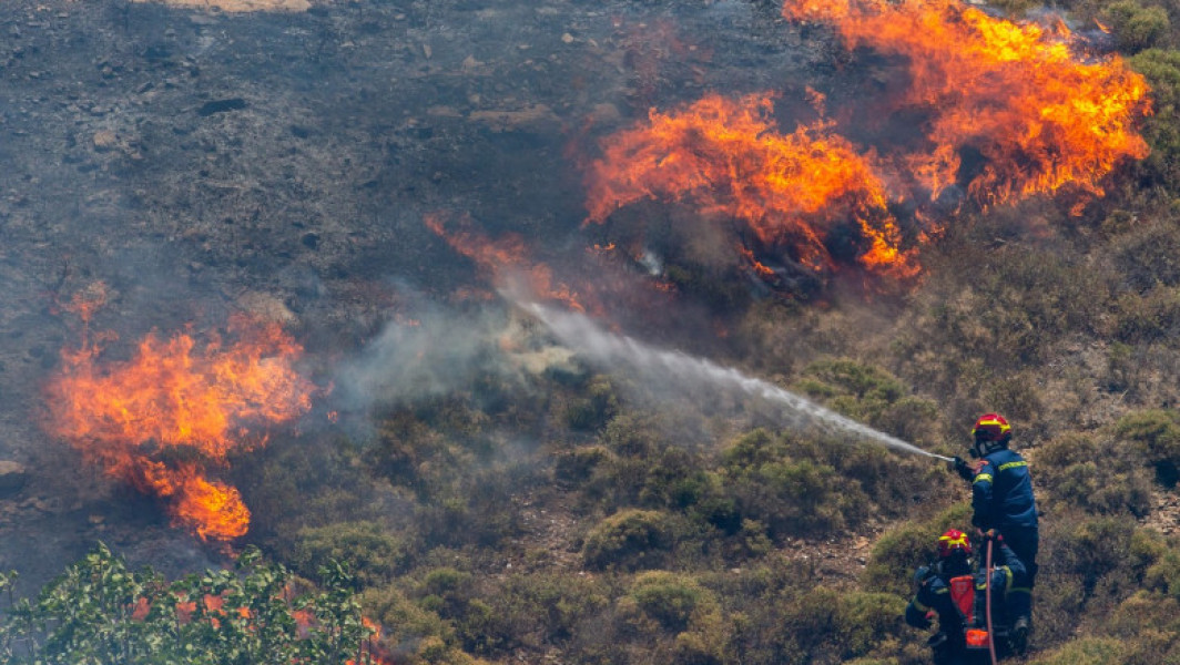 Incendii devastatoare în Grecia afectează insula Creta și regiunea Halkidiki