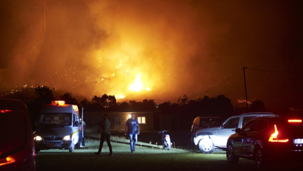 Incendiul de pe insula Evia, Grecia, provoacă pagube semnificative