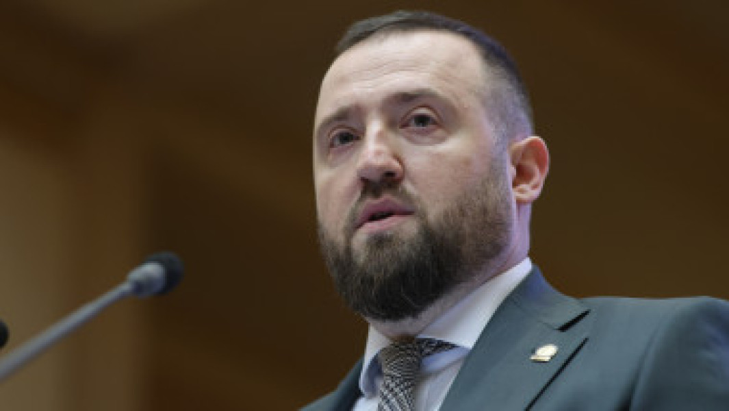 Premierul chinez solicită un consens global privind dezvoltarea inteligenței artificiale