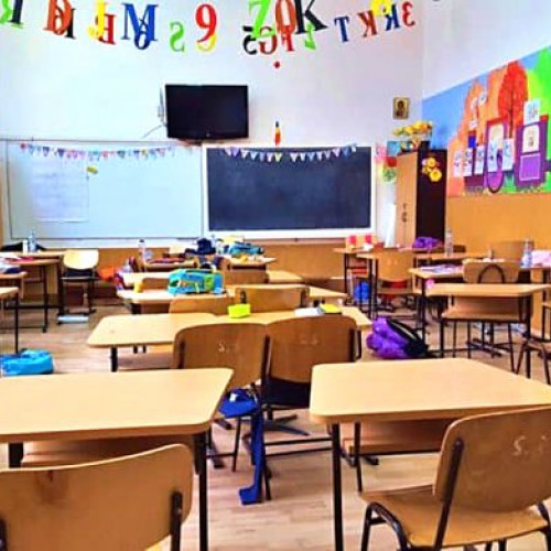 Ministrul anunță două ore de educație remedială în învățământul primar