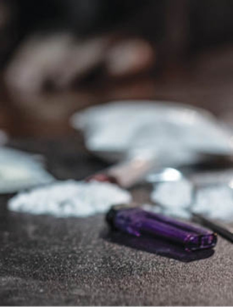 Vârsta medie la debutul consumului de droguri în România: 20,5 ani