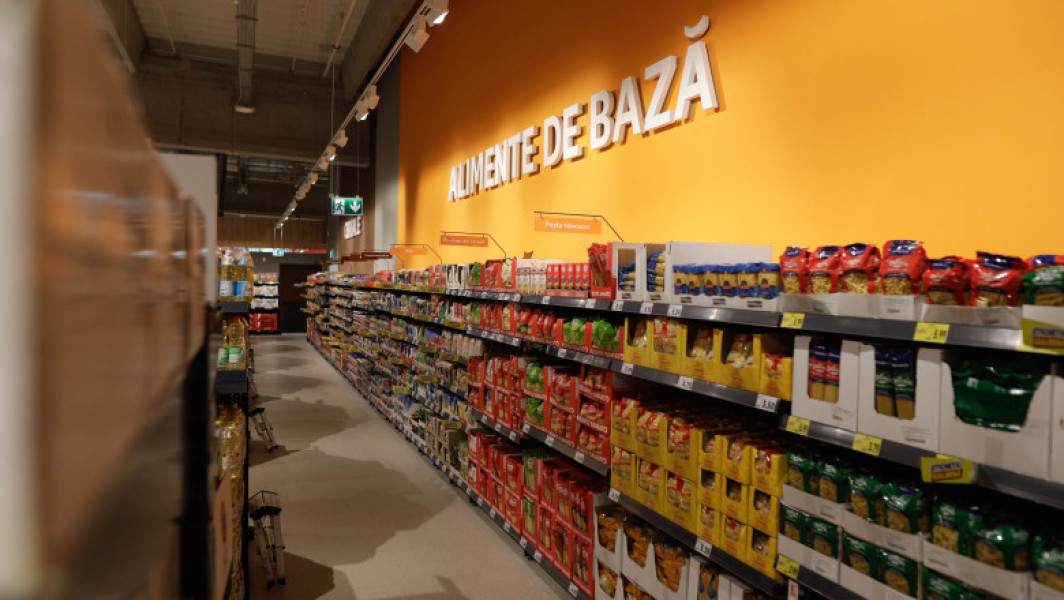 Plafonarea adaosului la alimente de bază nu va fi prelungită după 30 septembrie