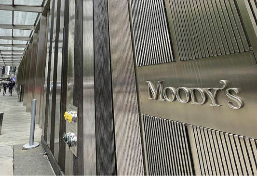 Moody’s menţine România în categoria ţărilor recomandate pentru investiţii, cu perspectivă negativă