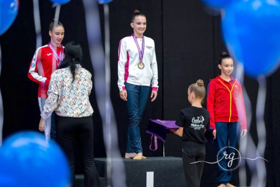 Gimnastele de la CSM Ploieşti au obţinut 7 medalii la Carla's Rhythmic Cup de la Braşov