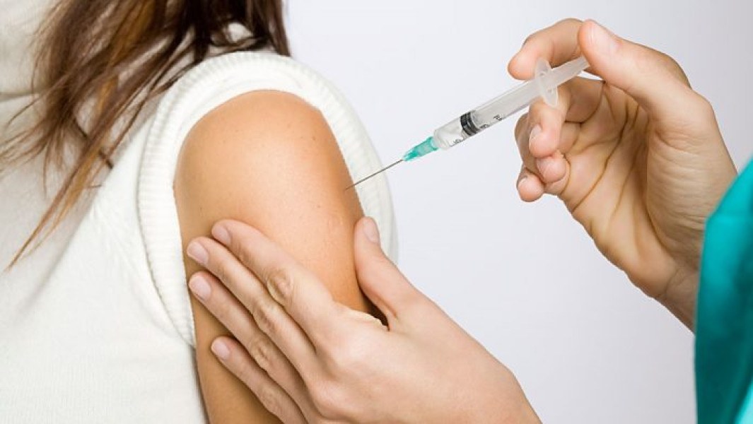 Ministerul Sănătăţii recomandă vaccinarea antigripală pentru categoriile de risc