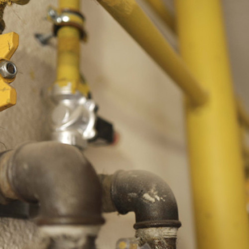 Intervenție a pompierilor în Târgu Mureș pentru scurgeri minore de gaz într-un bloc