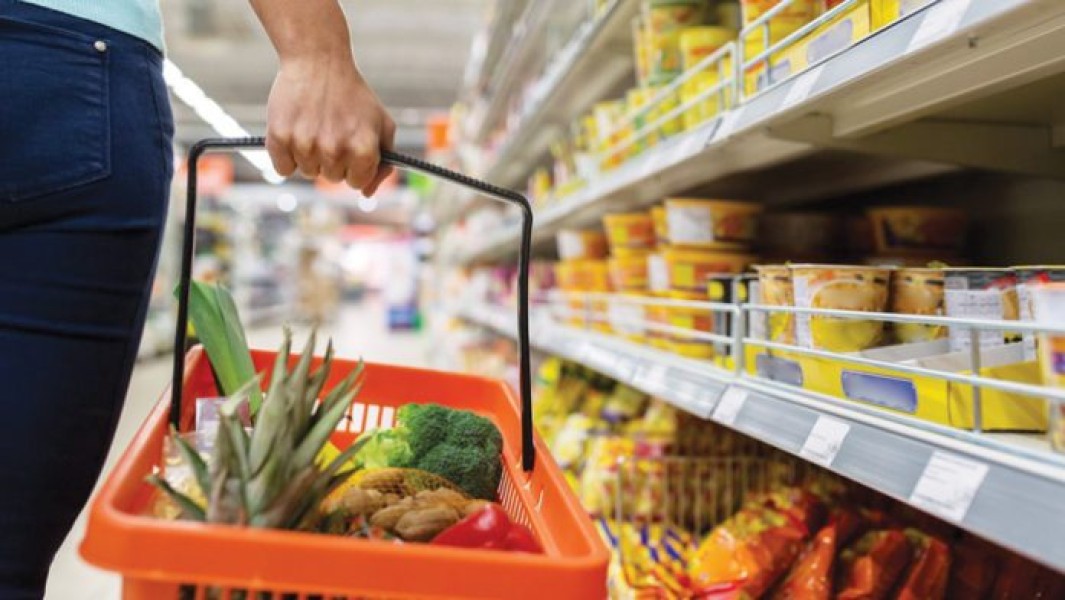 Coşul minim de consum pentru un trai decent în 2025 creşte cu aproape 9%