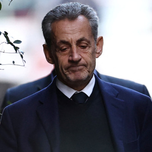 Nicolas Sarkozy și-a început detenția în închisoarea La Santé cu măsuri de securitate speciale
