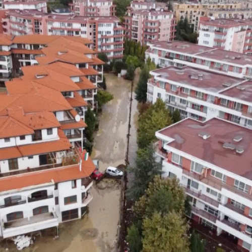 Locuitorii din Elenite avertizează asupra unei crize sanitare după inundații