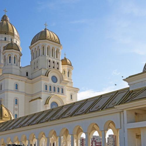 Restricții de trafic în București pentru Zilele sfințirii Catedralei Naționale