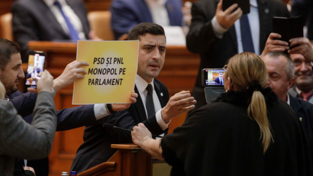 George Simion: Vreţi liniste in Parlament? Am avut 33 de ani si nu regret nimic din trecut