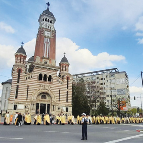 Știri din Ploiești: Târg de Artă și Procesiune Religioasă în Florii, organizate de N. Dumitrescu