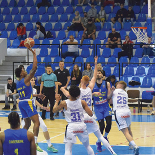 CSM Petrolul Ploiești câștigă împotriva ABC Laguna în meciul de la Sala Sporturilor Olimpia - Liga Națională de Baschet Masculin